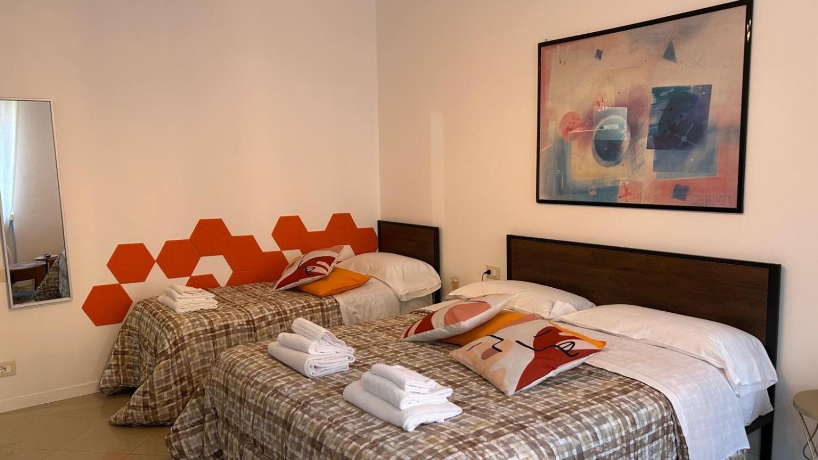 Comfort Accommodation Suite & Le Camere ベルガモ エクステリア 写真